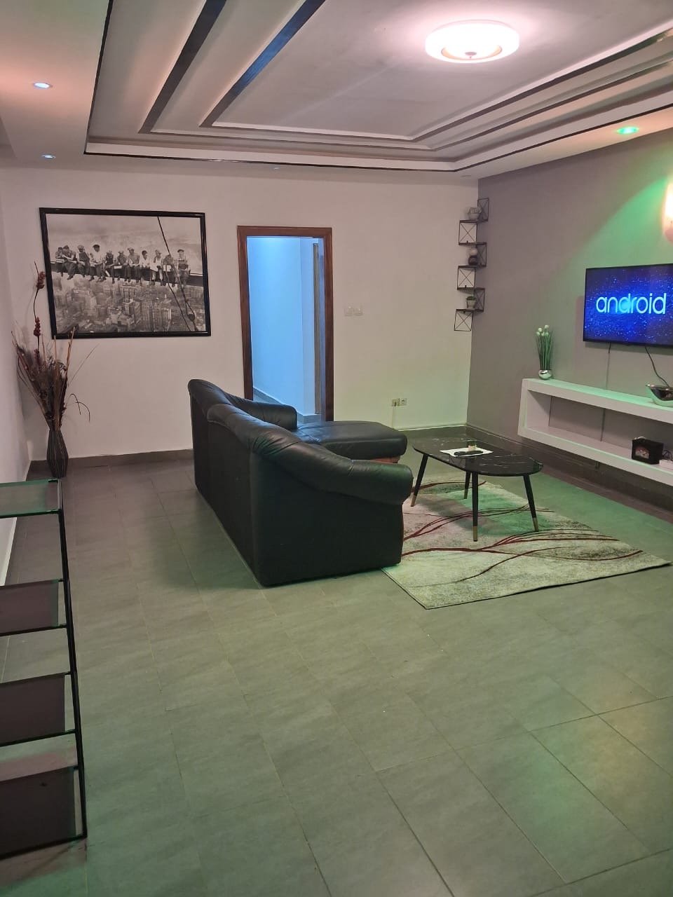 06 Apartment